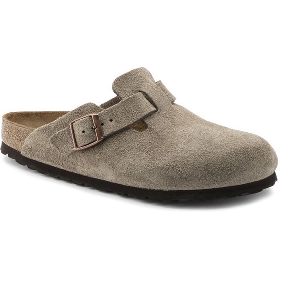 Birkenstock Other - 💕HP💕Men’s birkenstock shoes